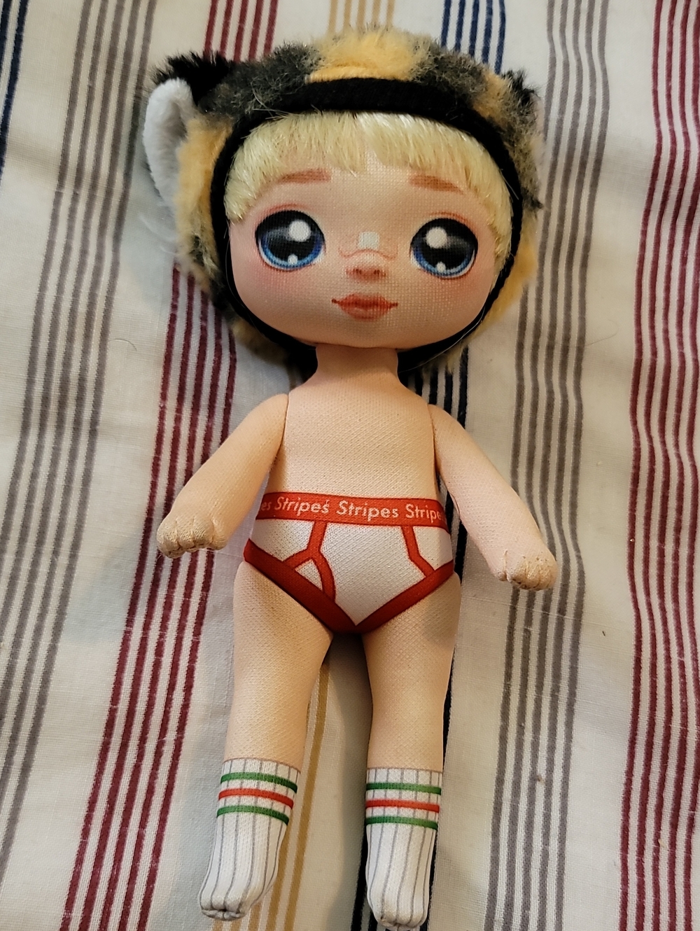 2019 Na! Na! Na! Surprise Doll Stripes CJ Cuddles 7-1/2" Tall Series 1